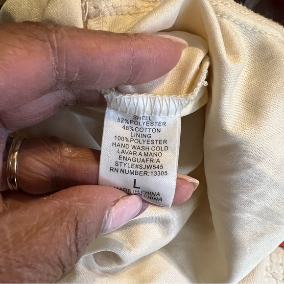 San Joy Off Shoulder Cropped Blouse - Picture 6 of 7